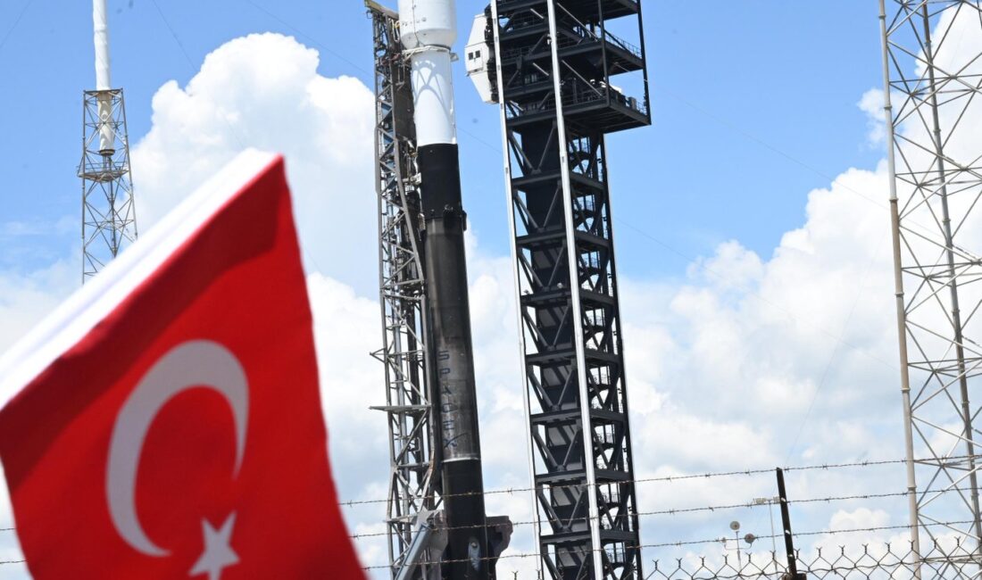 TÜRKSAT 6A uzaya fırlatılıyor TÜRKSAT 6A için beklenen gün geldi. Türk mühendisleri tarafında yerli