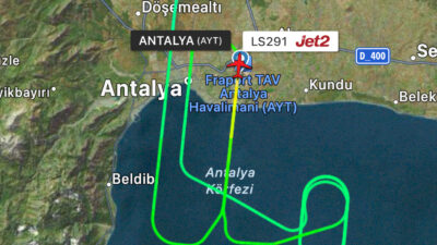 İngiliz low cost şirketi Jet2’nin  Leeds-Antalya seferini yapan Boeing