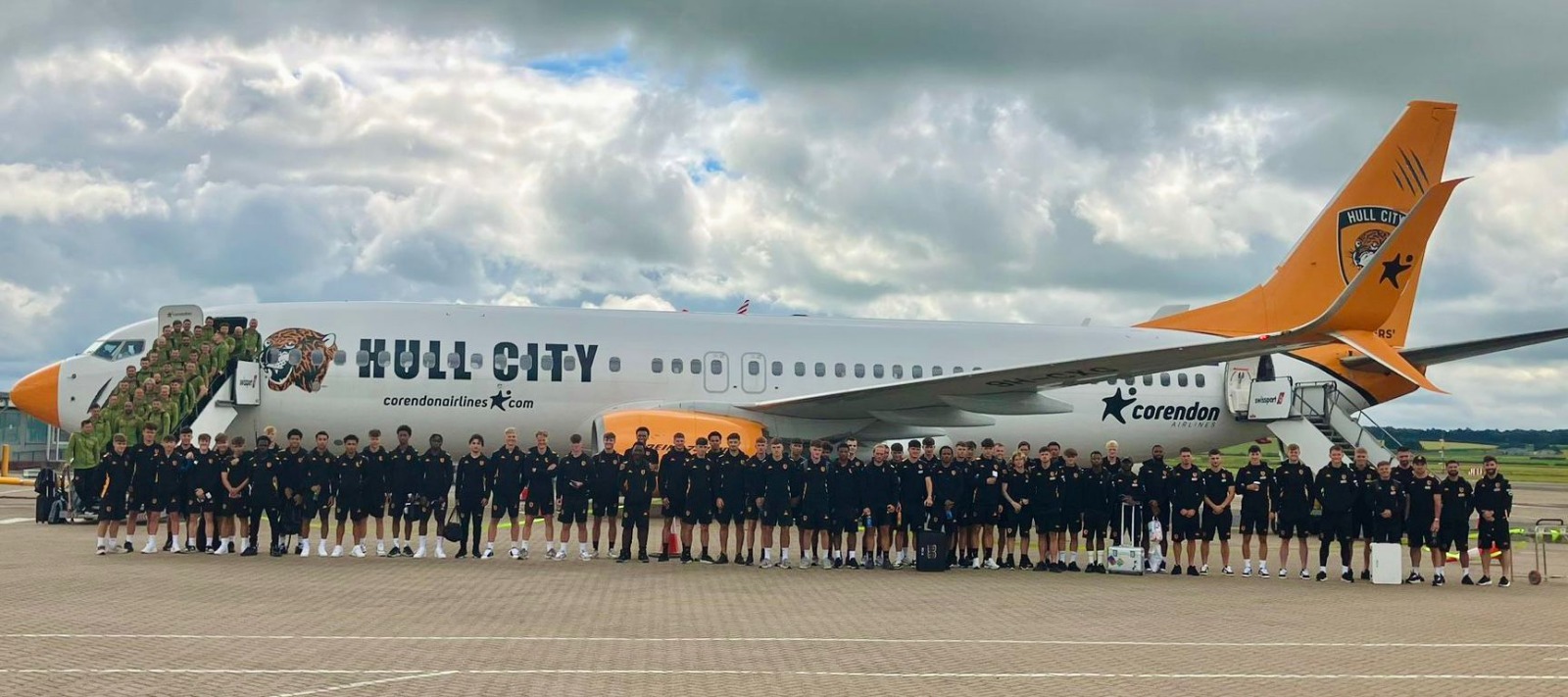 Acun Ilıcalı’nın sahibi olduğu Hull City, seyahat sponsoru “Corendon Airlines”ın