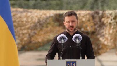 Ukrayna Devlet Başkanı Volodimir Zelenskiy, F-16 savaş uçaklarının ülkesine teslim