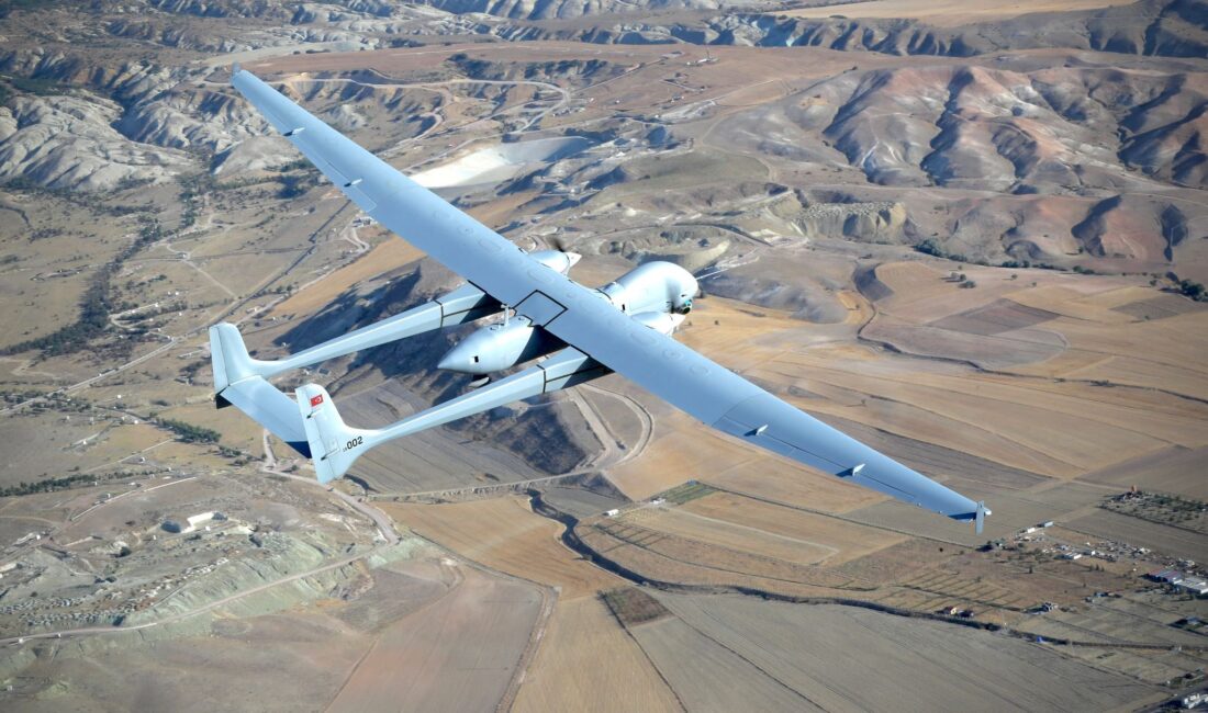 AKSUNGUR, yerli motorla 100’üncü uçuşu gerçekleştirdi