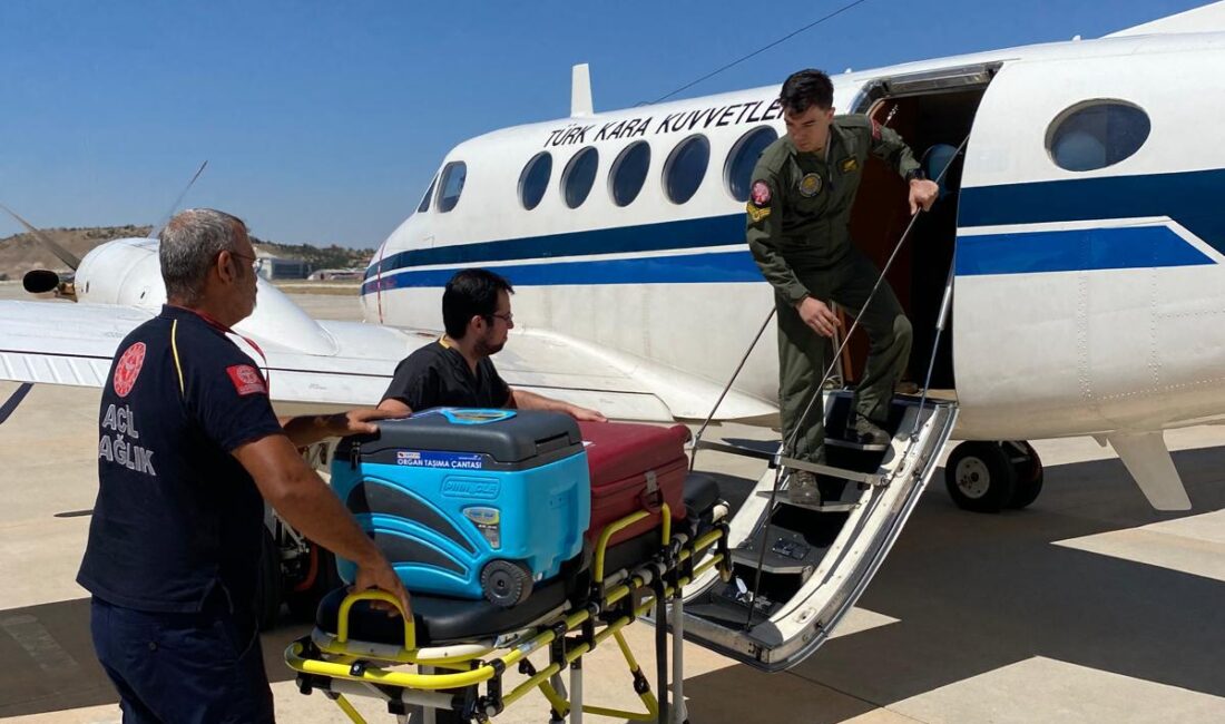 Kara Kuvvetleri’ne ait B-200 tipi uçakla acil organ nakli bekleyen
