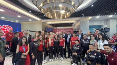 Paris 2024 Paralimpik Oyunları'na katılacak olan ay yıldızlı formamızı giyecek