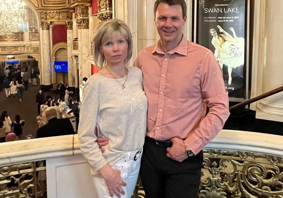 Rus artistik patinajcılar ve antrenörler Yevgenia Şişkova ve Vadim Naumov'un