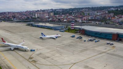 Trabzon'da etkili olan yoğun sis nedeniyle İstanbul, Ankara ve Mersin'e