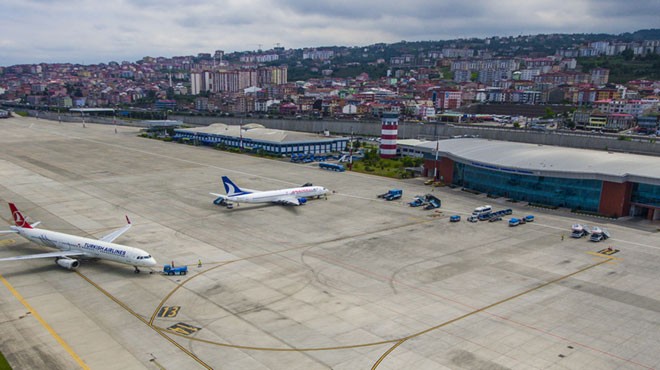 Trabzon'da etkili olan yoğun sis nedeniyle İstanbul, Ankara ve Mersin'e