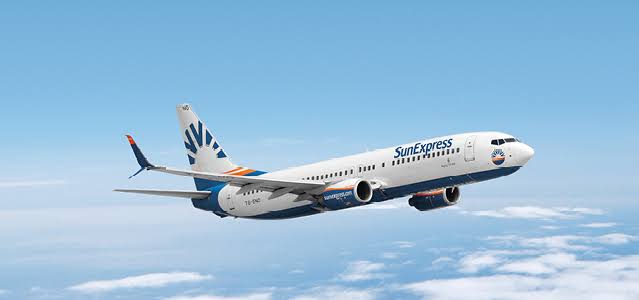 SunExpress uçağı rahatsızlanan bir yolcu nedeniyle tıbbi acil durum deklare