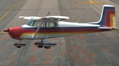 ABD'nin Kaliforniya eyaletinde 1958 model Cessna 172 Skyhawk, bir hafta