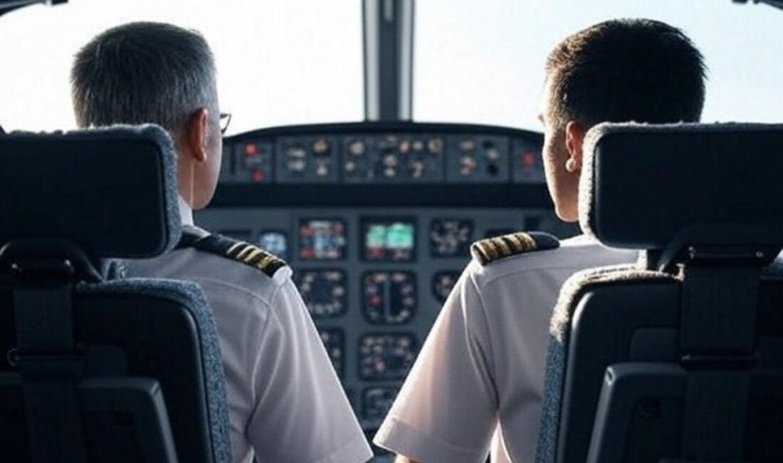 İstanbul’dan havalanan uçakta yardımcı pilot rahatsızlanınca kaptan pilot acil durum