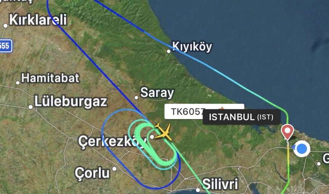 Paris’e giden uçak İstanbul’a geri döndü İstanbul Havalimanı’ndan saat 05:20’de Paris’e gitmek üzere havalanan ULS Cargo’ya