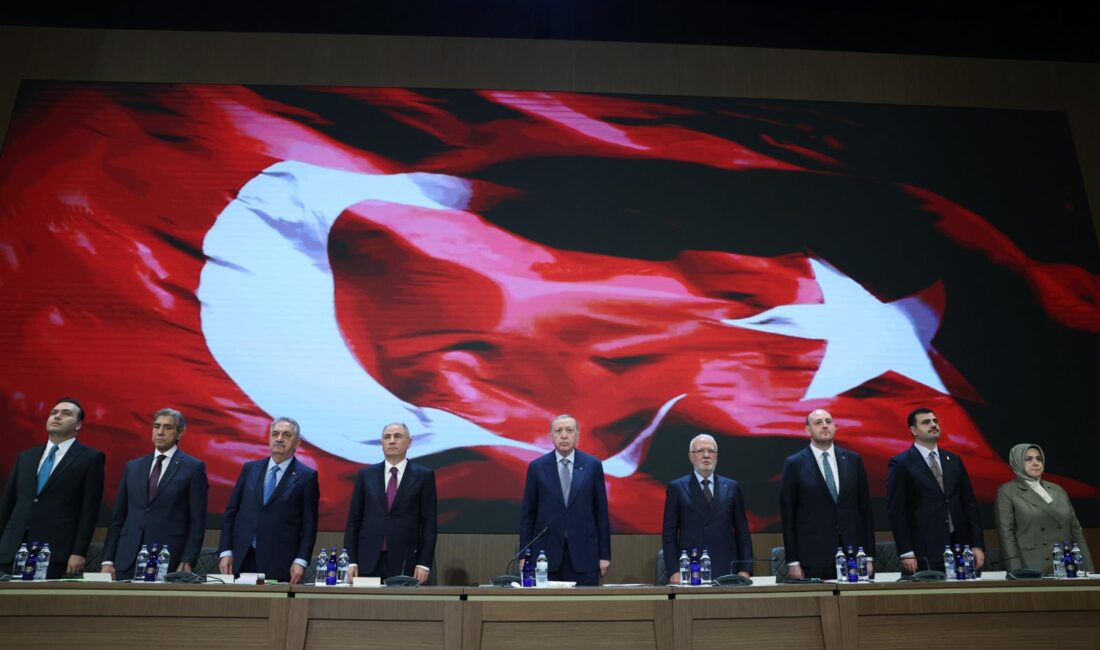 Cumhurbaşkanı Erdoğan:Kara kutu bulundu Cumhurbaşkanı Recep Tayyip Erdoğan, “Uçağımızın kara kutusu bulunmuş, incelemeler başlatılmıştır.