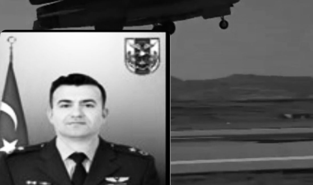 Balıkesir'de, 9. Ana Jet Üssü Komutanlığı filosuna ait F-16 uçağımızın