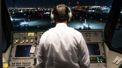 New York’ta Uçağın İtfaiye Aracıyla Çarpışması: Hava Trafik Kontrolörlüğünün Hayati