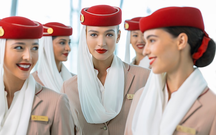 Emirates Havayolları Türkiye’den Kabin Görevlisi Arıyor! Maaş ve Şartlar Neler?