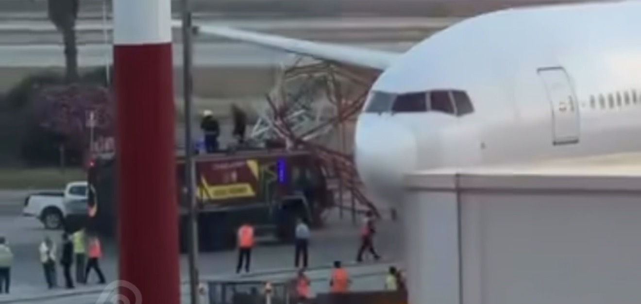 THY uçağı Antalya’da yer radar anten direğine çarptı Türk Hava Yolları’na ait TC-LKD tescilli Boeing 777 tipi uçak,
