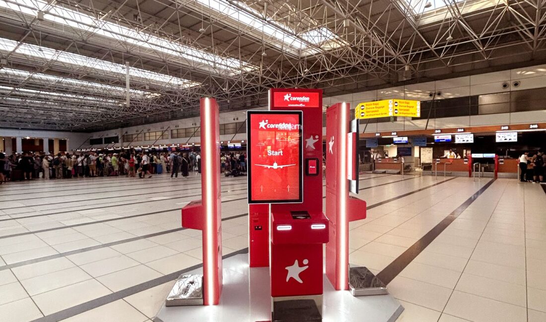 Corendon Airlines, havalimanlarındaki self check-in kioskları ile yolcuların check-in süreçlerini