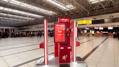 Corendon Airlines, havalimanlarındaki self check-in kioskları ile yolcuların check-in süreçlerini