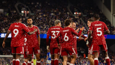
THY, 2027/28 sezonundan itibaren Liverpool’un ana sponsoru olacak. THY ve