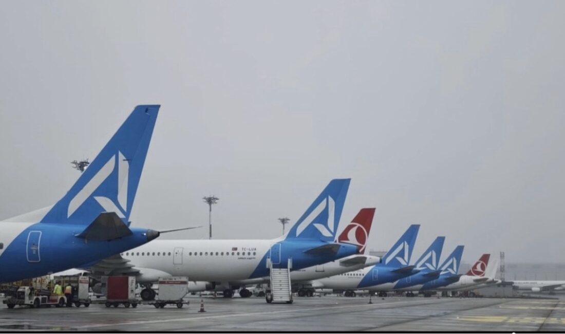 7 aydır AJet Lounge’un açılmasını bekliyorlar AJet yolcuları, Sabiha Gökçen Havalimanı’ndaki iç hatlar AJet Lounge’unun açılmasını
